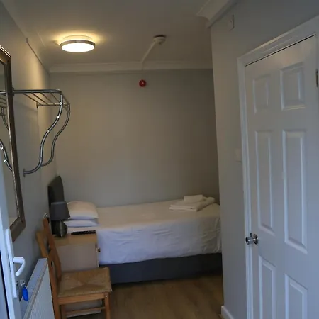 Debden Guest House Hillingdon Room photo