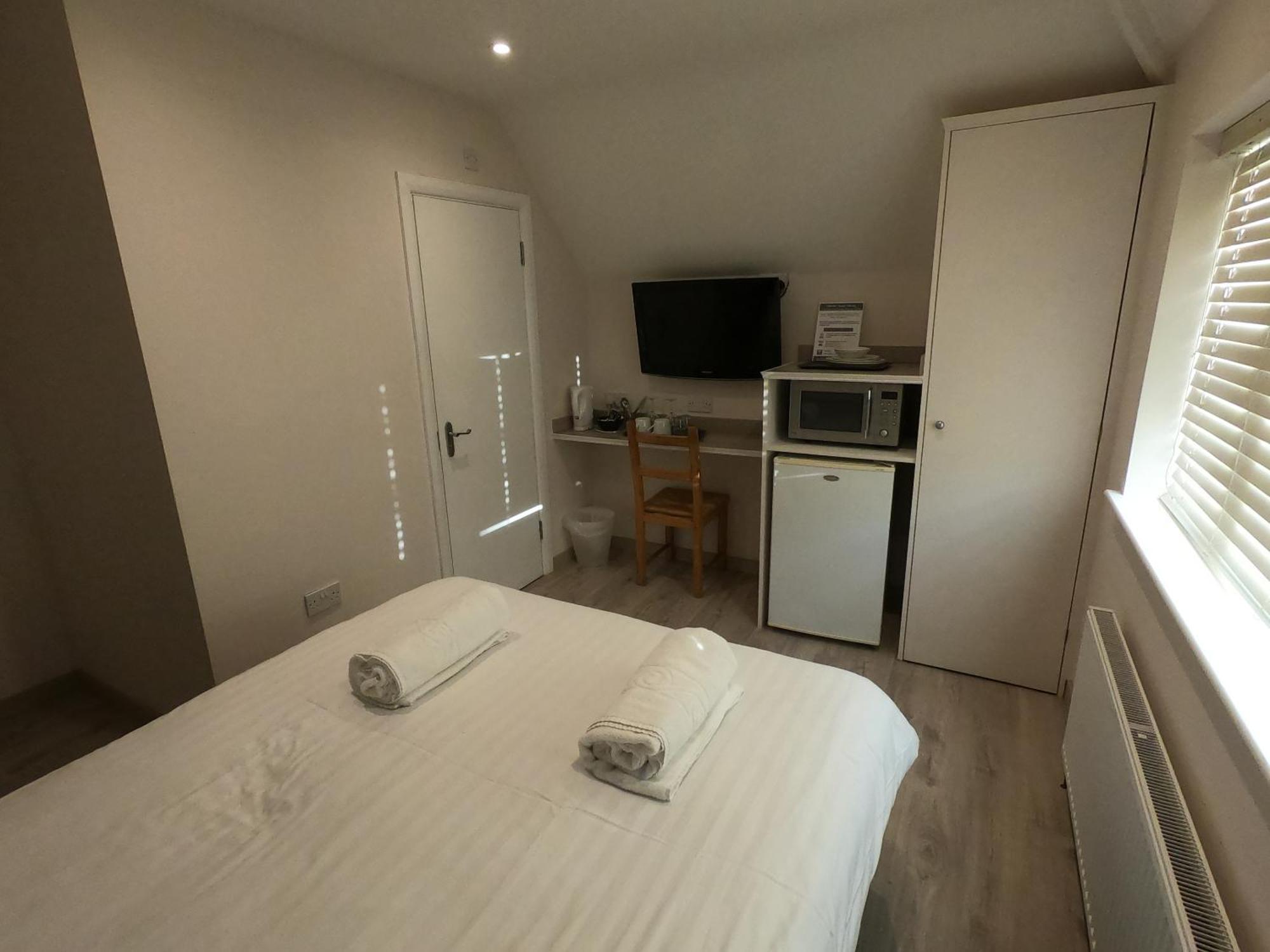 Debden Bed & Breakfast Hillingdon